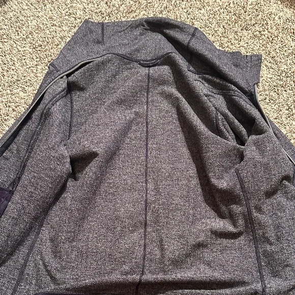 Women's Lululemon Jacket - Picture 9 of 9